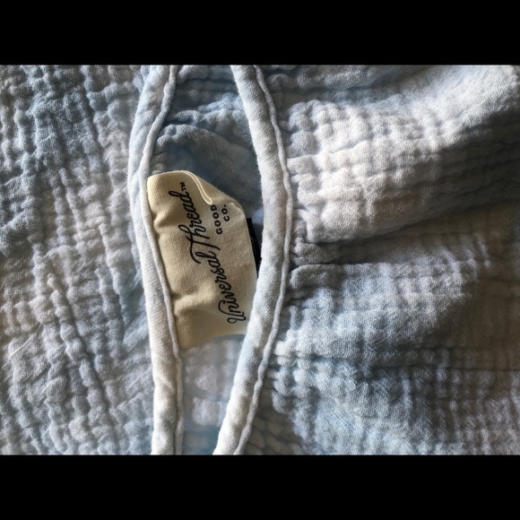 Universal threads light blue and white tank camisole, watercolor pattern size M - Picture 7 of 9